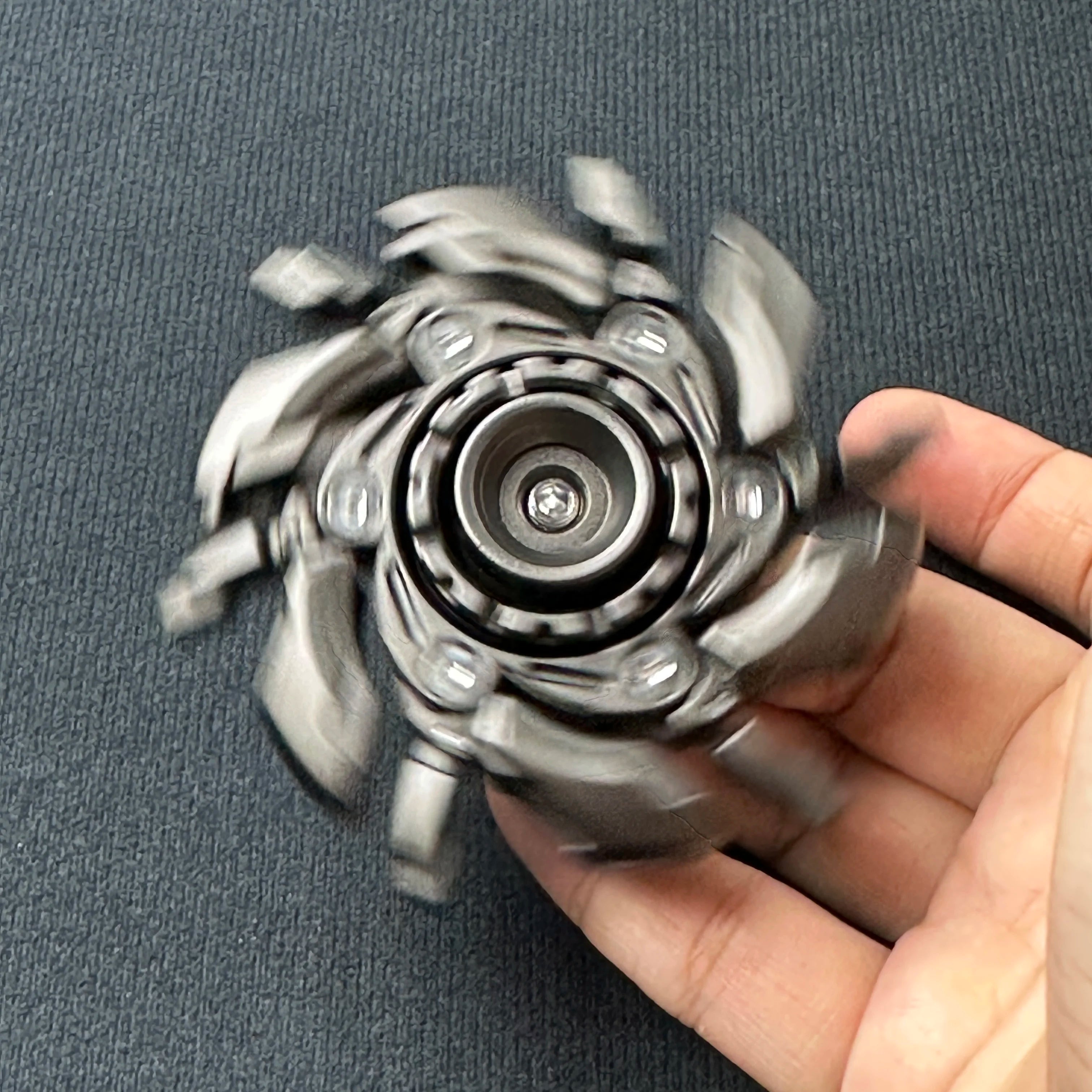 Fidget Sliders Armure ouverte Toupie Fidget jouets soulagement du stress pour adultes méta magnétique