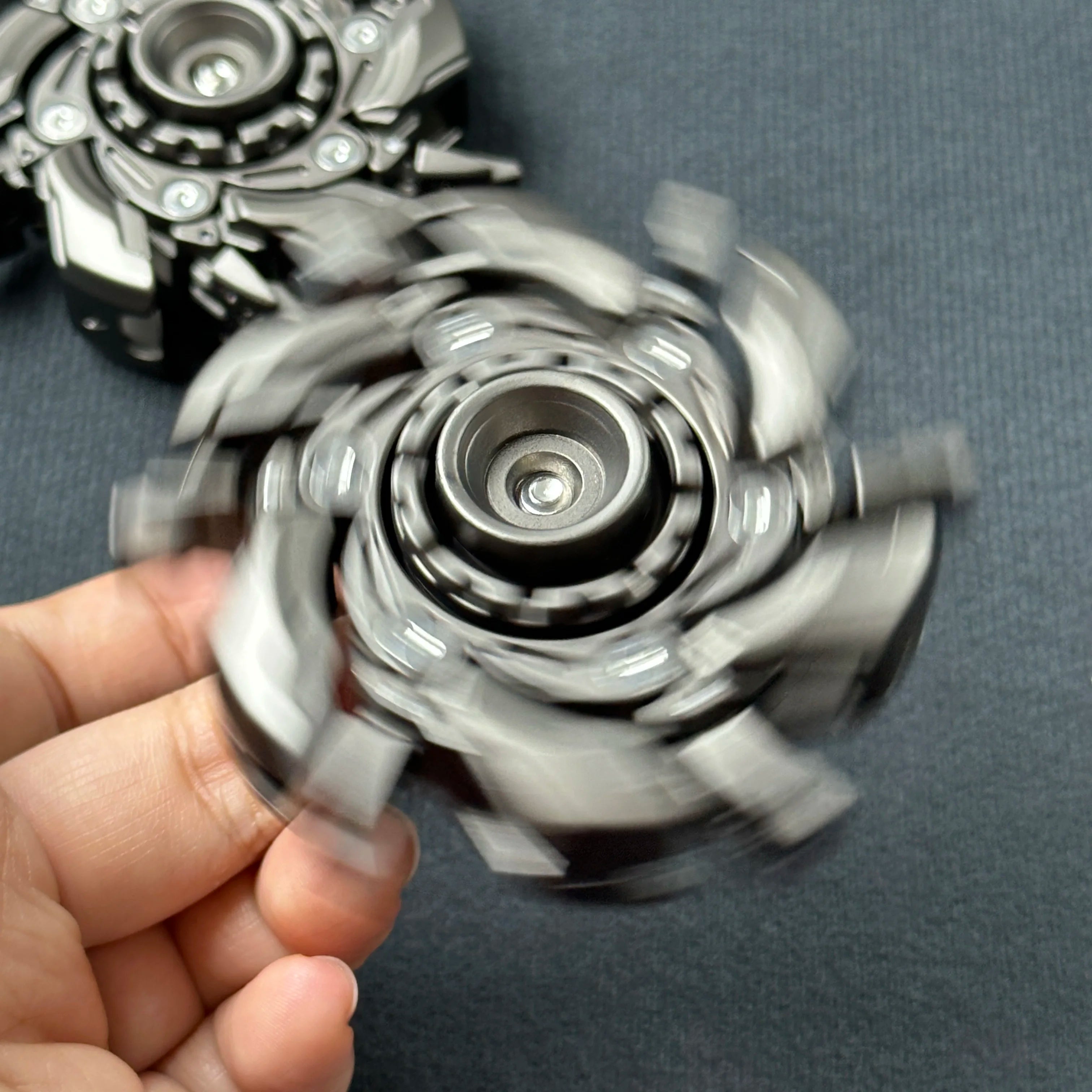 Fidget Sliders Armure ouverte Toupie Fidget jouets soulagement du stress pour adultes méta magnétique